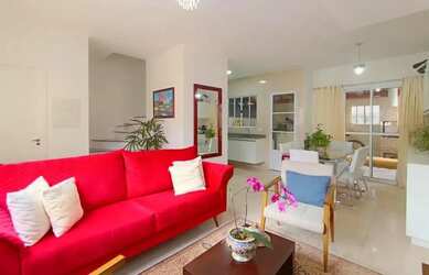 Imagem: A casa em condomínio possui 3 Dormitórios, 3 Banheiros, 3