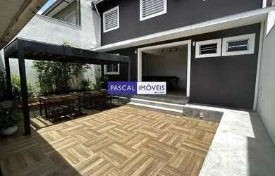 Imagem: O depósito possui 1 Vaga na garagem e 200m² de Área e está