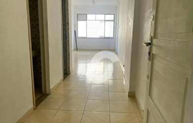 Imagem: O apartamento possui 1 Dormitório, 1 Banheiro, 34m² de Área