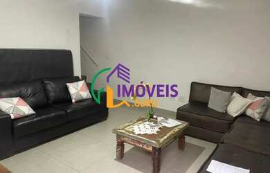 Imagem: A casa possui 3 Dormitórios, 4 Banheiros, 2 Vagas na garagem