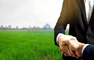 Imagem: O terreno possui 300m² de Área e está localizado em Jardim