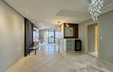 Imagem: O apartamento possui 3 Dormitórios, 2 Banheiros, 2 Vagas na