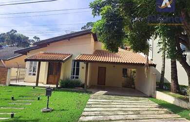 Imagem: A casa em condomínio possui 3 Dormitórios, 3 Banheiros, 4