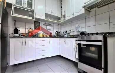 Imagem: O apartamento possui 3 Dormitórios, 3 Banheiros, 2 Vagas na