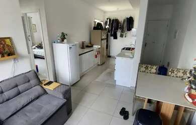 Imagem: O apartamento possui 2 Dormitórios, 1 Banheiro, 5 Vagas na