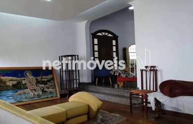 Imagem: A casa possui 5 Dormitórios, 5 Banheiros, 5 Vagas na garagem