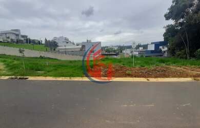 Imagem: O terreno possui 300m² de Área e está localizado em Jardim