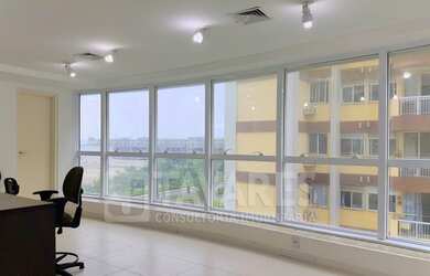 Imagem: O depósito possui 1 Vaga na garagem, 30m² de Área e está