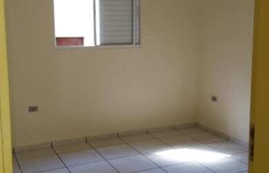 Imagem: O apartamento possui 1 Dormitório, 1 Banheiro, 30m² de Área