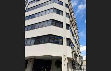 Imagem: O depósito possui 1 Vaga na garagem, 80m² de Área e está