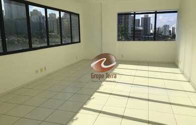 Imagem: O depósito possui 1 Vaga na garagem, 40m² de Área e está