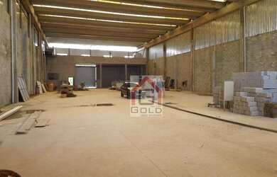 Imagem: O depósito possui 1350m² de Área e está localizado em Loteamento