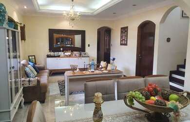 Imagem: A casa em condomínio possui 3 Dormitórios, 2 Banheiros, 4