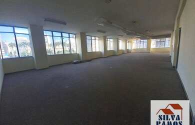 Imagem: O depósito possui 285m² de Área e está localizado em Centro