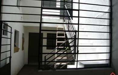 Imagem: O depósito possui 630m² de Área e está localizado em Luz