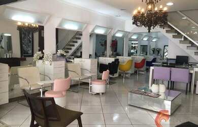 Imagem: O depósito possui 300m² de Área e está localizado em Jardim