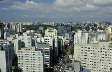 Imagem: O depósito possui 5 Vagas na garagem, 160m² de Área e está