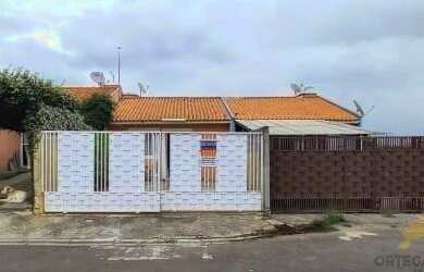 Imagem: A casa possui 2 Dormitórios, 1 Banheiro, 1 Vaga na garagem