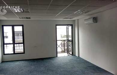 Imagem: O depósito possui 1 Vaga na garagem, 45m² de Área e está