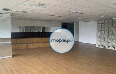 Imagem: O depósito possui 5 Vagas na garagem, 950m² de Área e está