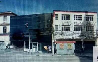 Imagem: O depósito possui 950m² de Área e está localizado em Pinheiros