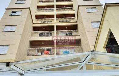 Imagem: O apartamento possui 3 Dormitórios, 1 Banheiro, 1 Vaga na garagem