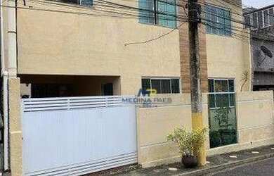 Imagem: A casa possui 5 Dormitórios, 2 Banheiros, 2 Vagas na garagem