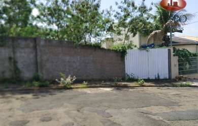 Imagem: O terreno possui 324m² de Área e está localizado em Chácara