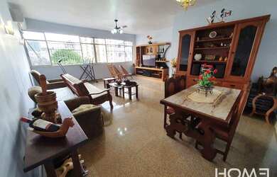 Imagem: O apartamento possui 4 Dormitórios, 4 Banheiros, 2 Vagas na