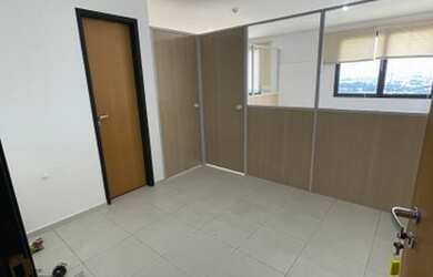 Imagem: O depósito possui 1 Vaga na garagem, 40m² de Área e está