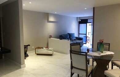 Imagem: O apartamento possui 4 Dormitórios, 1 Banheiro, 2 Vagas na