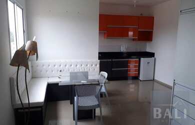 Imagem: A kitnet possui 1 Dormitório, 1 Banheiro, 1 Vaga na garagem