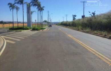 Imagem: O terreno possui 737m² de Área e está localizado em Anápolis