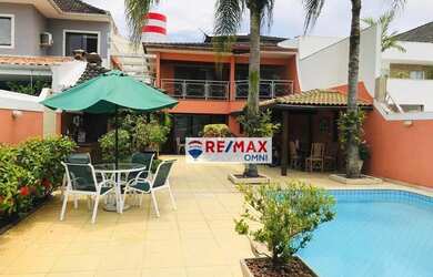 Imagem: A casa em condomínio possui 3 Dormitórios, 3 Banheiros, 3