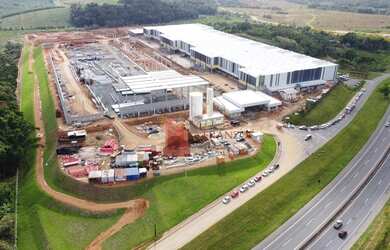 Imagem: O depósito possui 3.800m² de Área e está localizado em