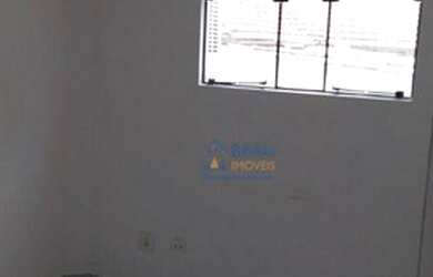 Imagem: O depósito possui 100m² de Área e está localizado em Água