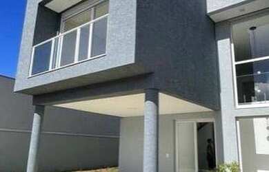 Imagem: A casa em condomínio à venda possui 3 Dormitórios, 4 Banheiros