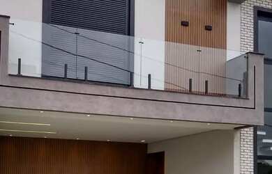 Imagem: A casa em condomínio possui 3 Dormitórios, 4 Banheiros, 4