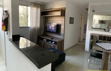 Imagem: O apartamento possui 2 Dormitórios, 1 Banheiro, 1 Vaga na garagem