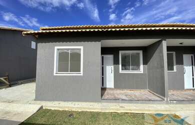 Imagem: A casa possui 1 Dormitório, 1 Banheiro, 1 Vaga na garagem e