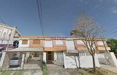 Imagem: A casa possui 3 Dormitórios, 3 Banheiros, 2 Vagas na garagem