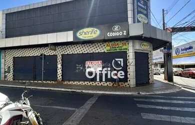 Imagem: O depósito possui 230m² de Área e está localizado em Centro