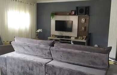 Imagem 2: CASA A VENDA. 220m² de Área, 2 Vagas na garageme3 Dormitórios