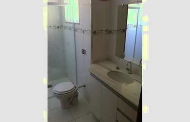 Imagem: A casa em condomínio possui 3 Dormitórios, 2 Banheiros, 1