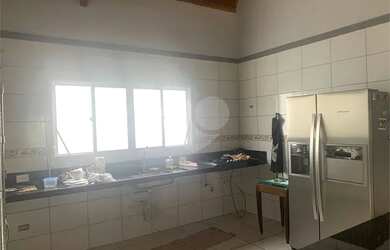 Imagem 13: Vendo/Alugo - Casa no Condomínio Estância dos Lagos - Atibaia