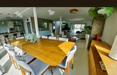 Imagem: A casa em condomínio possui 5 Dormitórios, 5 Banheiros, 4