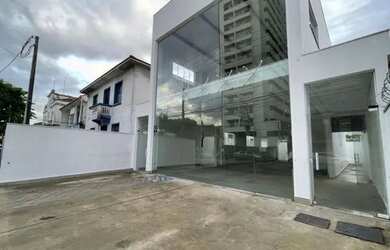 Imagem: O depósito possui 3 Vagas na garagem, 270m² de Área e está