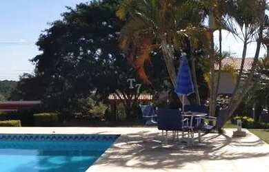 Imagem: A casa em condomínio possui 3 Dormitórios, 3 Banheiros, 5