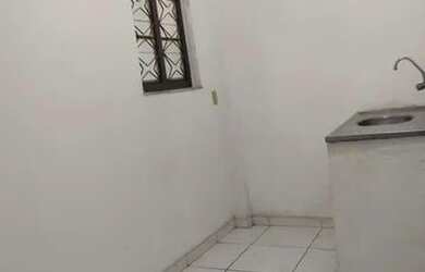 Imagem: A casa em condomínio possui 1 Dormitório, 1 Banheiro, 1 Vaga