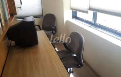 Imagem: O depósito e possui 2 Vagas na garagem, 64-0m² de Área está